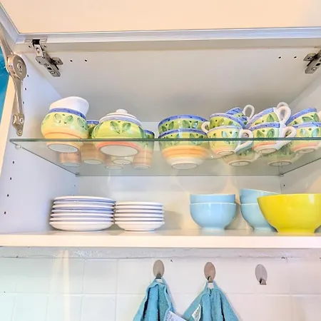 Brand New In With Kitchen And Ac Апартаменты Вальдорф