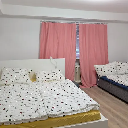 Brand New In With Kitchen And Ac Апартаменты Вальдорф