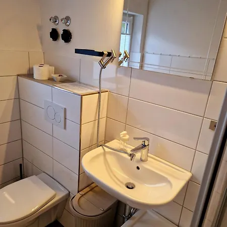 Brand New In With Kitchen And Ac * Вальдорф