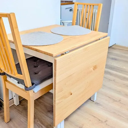 Brand New In With Kitchen And Ac Апартаменты Вальдорф