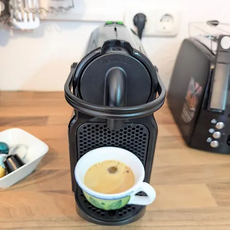 Brand New In With Kitchen And Ac Вальдорф