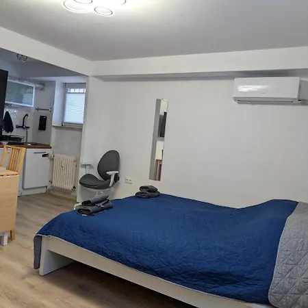 Brand New In With Kitchen And Ac * Вальдорф