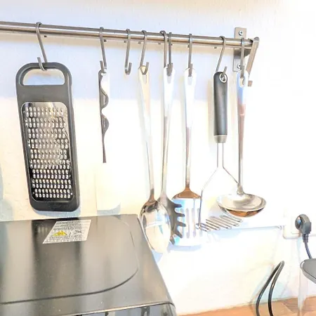 Brand New In With Kitchen And Ac Апартаменты *